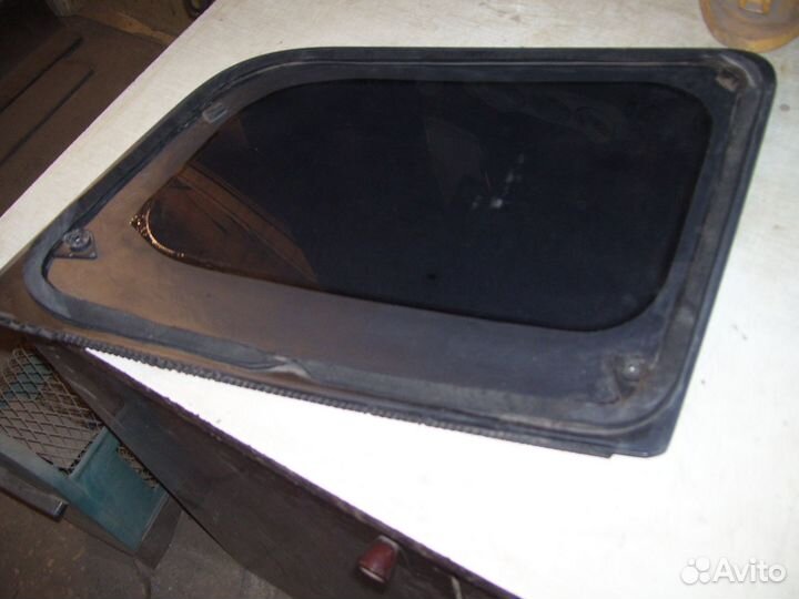Форд фьюжен стекло заднего крыла