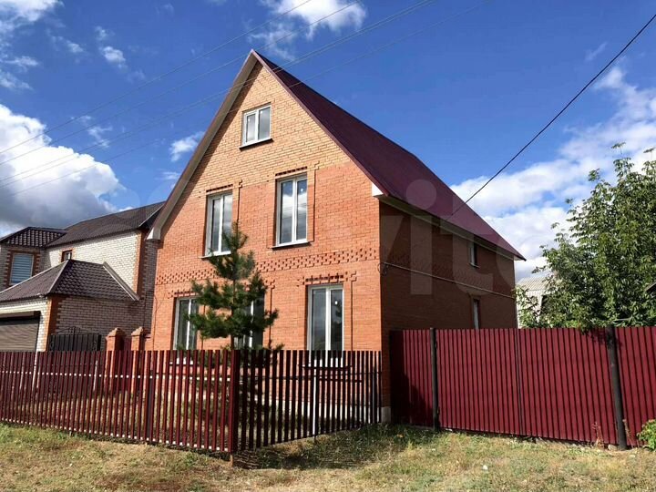 Дом 142 м² на участке 5 сот.