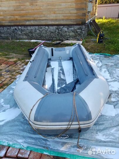 Надувная лодка пвх Badger CL340