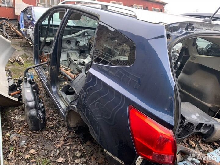 Кузов Nissan Qashqai+2 J10 MR20 2008