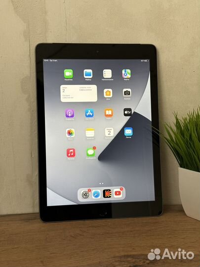 iPad 5th (128gb+sim)