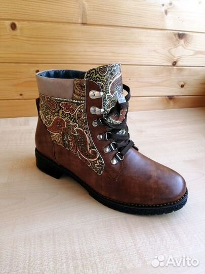 Ботинки женские зимние, нат.кожа и мех р.38,39