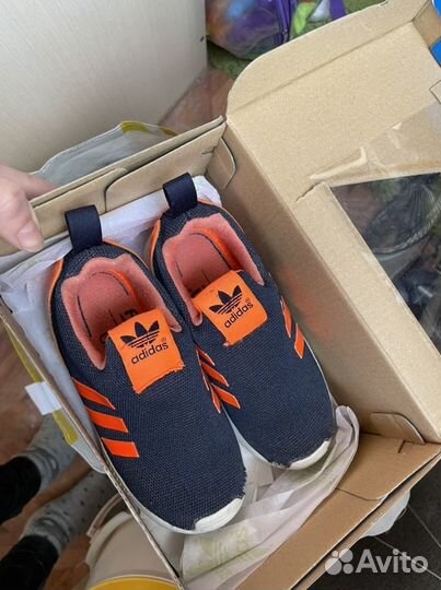 Кроссовки adidas