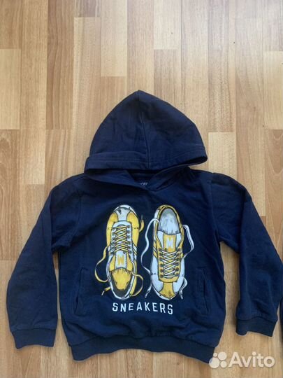 Костюм спортивный