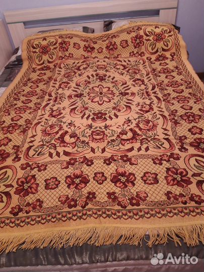 Старинное покрывало,Коврики ч/ш СССР. Подзор