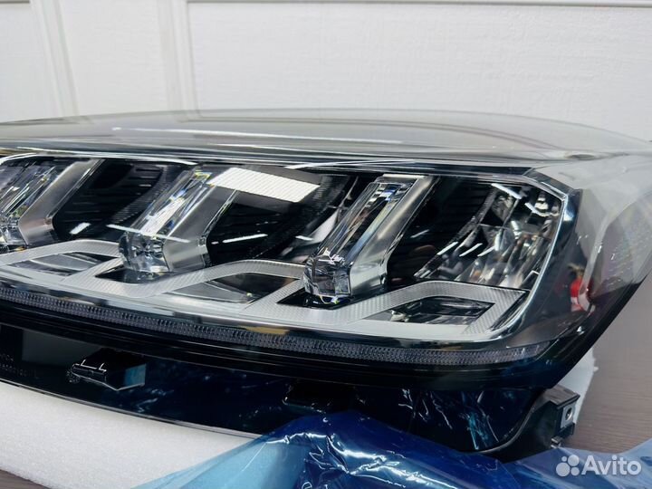 Chery Tiggo 8 фара передняя правая LED