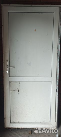 Дверь пластиковая