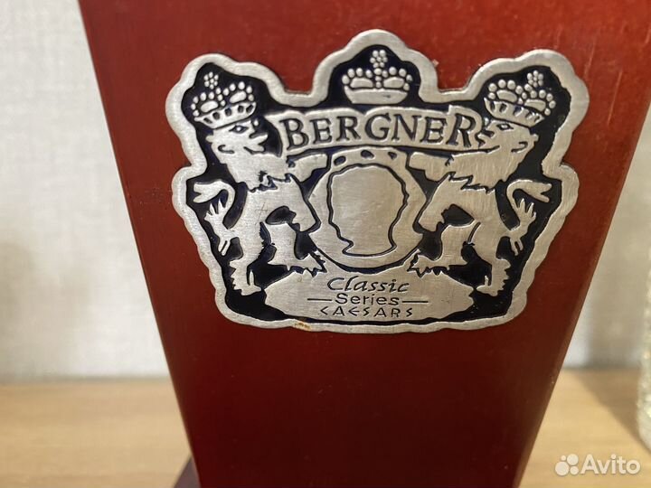 Набор кухонных ножей с подставкой