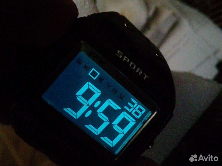 Часы с большим экраном