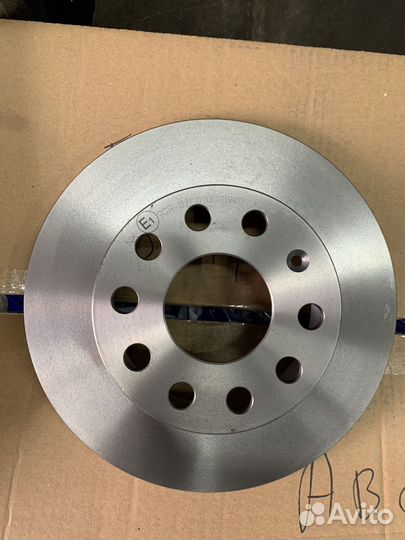 Диск тормозной задний Шкода Октавия а5