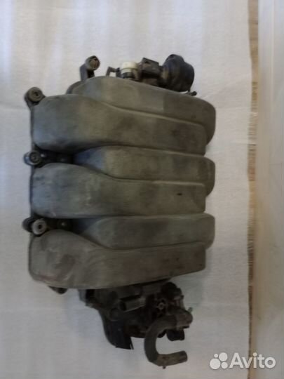 06E133210 коллектор впускной audi A8/A6 BPK AUK