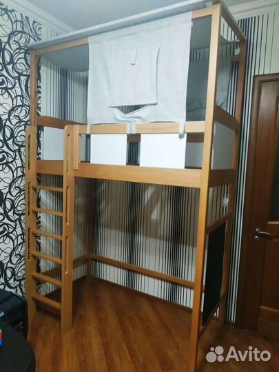 Детская кровать-чердак, массив бука
