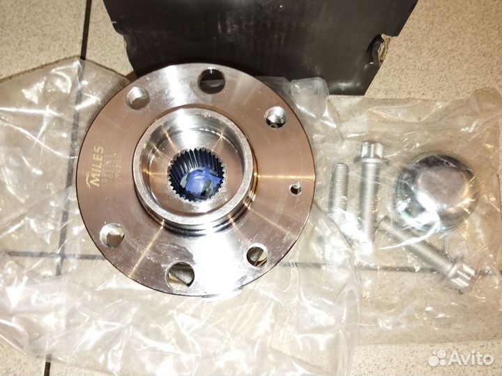 Ступица передняя +ABS.opel astra G