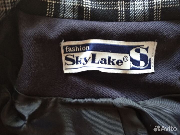 Продам пиджак SkyLake для девочки