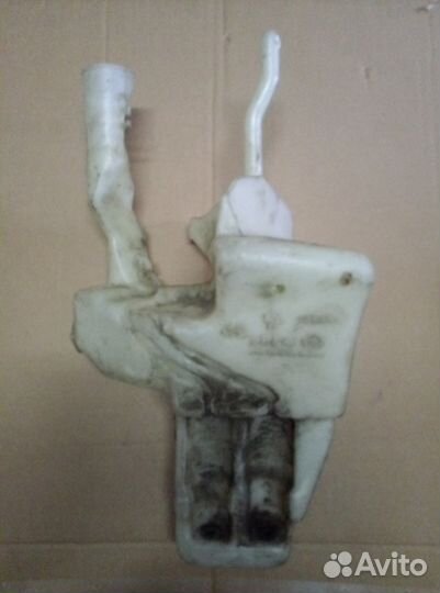 Бачок омывателя Mitsubishi Space Star