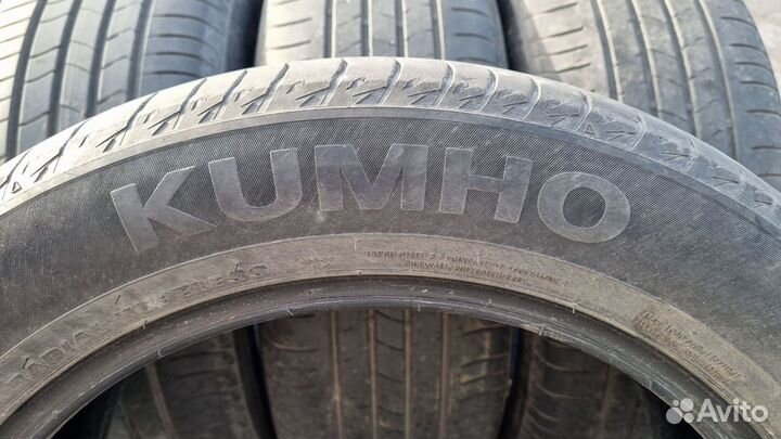 Kumho Ecsta HS51 215/55 R17 94V