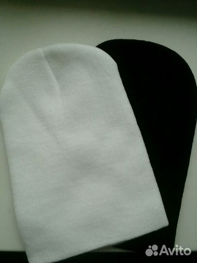 2 Шапки