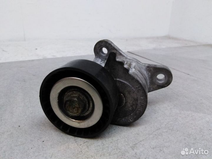 Натяжитель ремня 1345A008