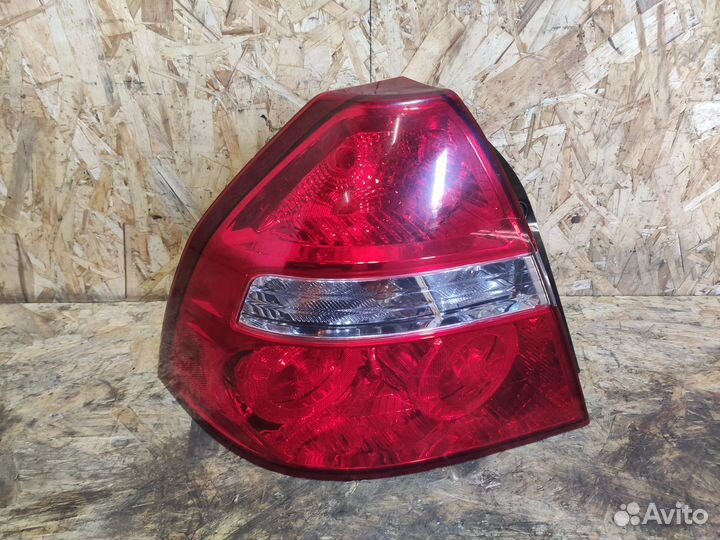 Фонарь правый Chevrolet Aveo T250