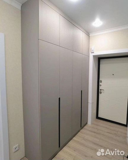 Красивый шкаф