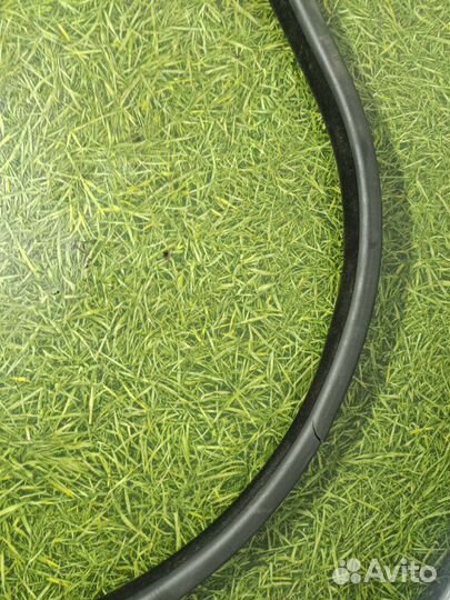 Уплотнительная резинка боковой двери передняя