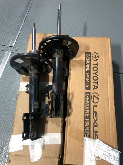 Стойка передняя lexus rx 200 t