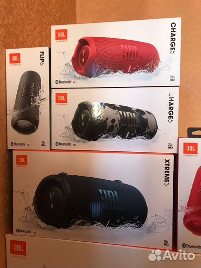 Портативные колонки JBL