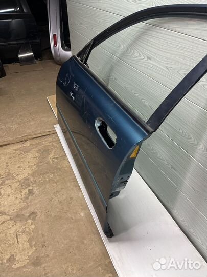 Дверь передняя левая Mazda 626 97-02г