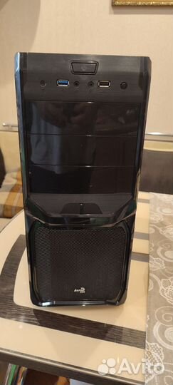 Корпус для компьютера с блоком питания