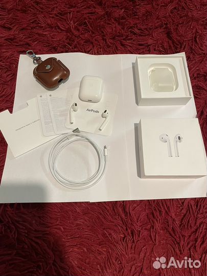 Беспроводные наушники Apple AirPods 2nd