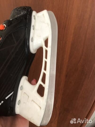 Хоккейные коньки bauer supreme S 140