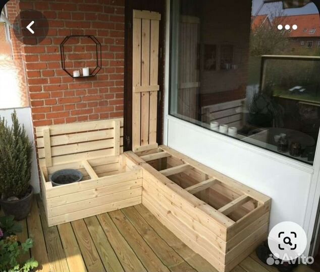 Лавочка с местом для хранения