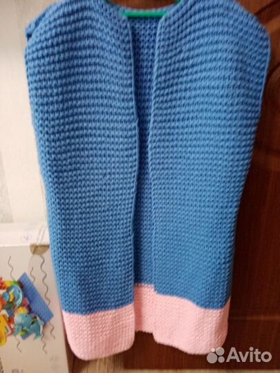 Жилет вязаный женский ручная работа