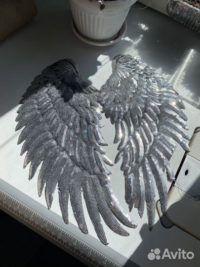 Термонаклейки на одежду крылья из пайеток