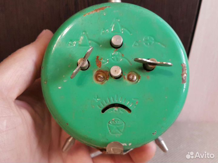 Коллекция СССР часы будильник ретро