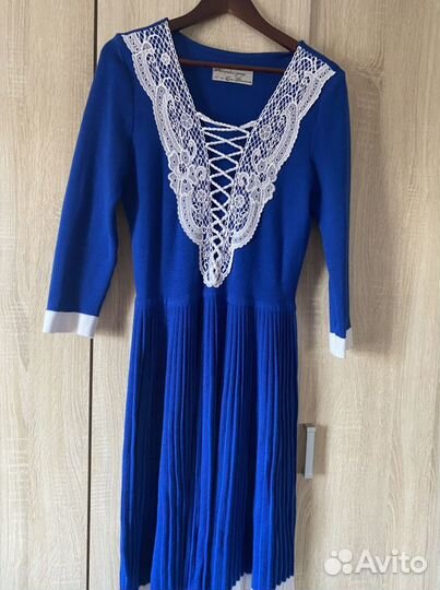 Платье тёплое с ирландским кружевом