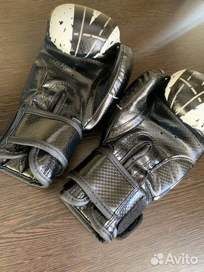 Перчатки для бокса