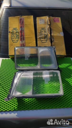 Стекла фар Mercedes w124 Новые Bosch