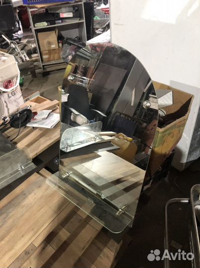 Зеркало для ванной офиса