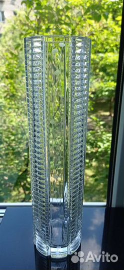 Ваза для цветов хрустальная - высокая