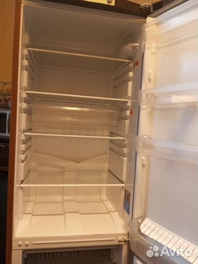 Холодильник на запчасти