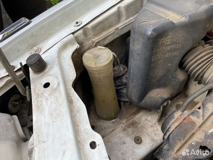 Бачок омывателя Toyota Carina 170
