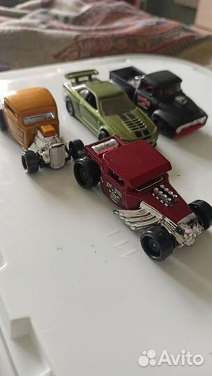 Hot wheels машинки