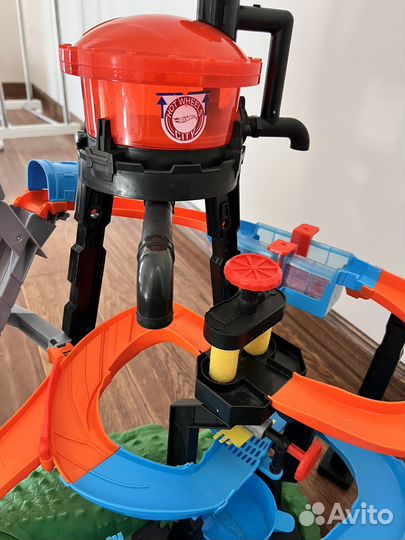 Трек хот вилс автомойка