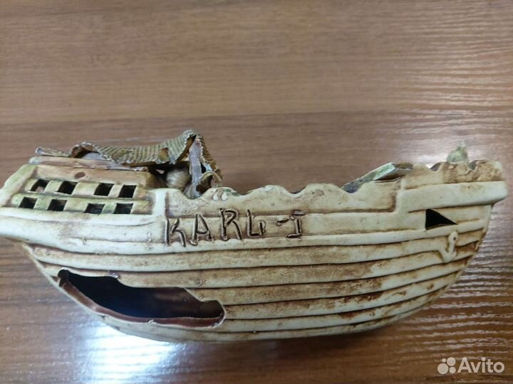 Корабль для аквариума