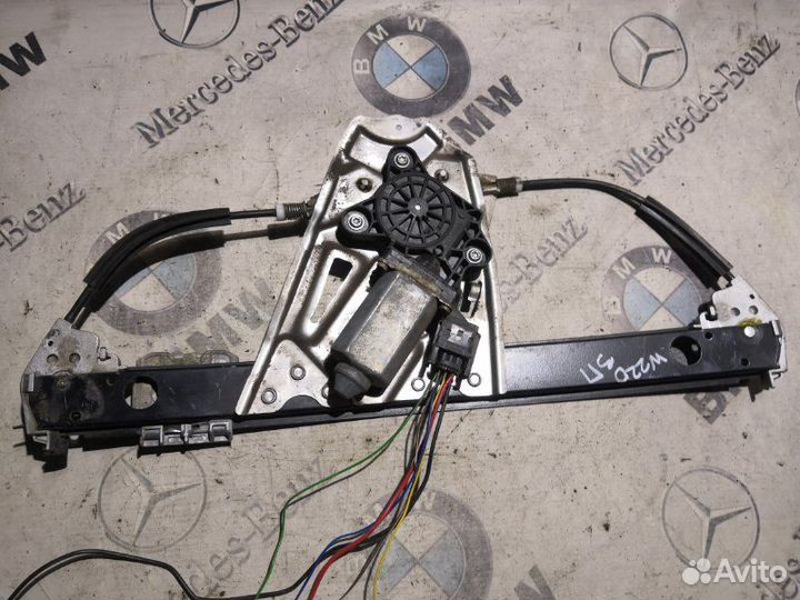 Стеклоподъемник задний правый Mercedes-Benz