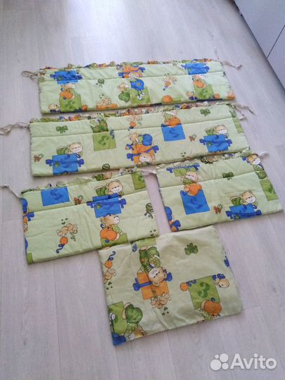 Бортики в кроватку