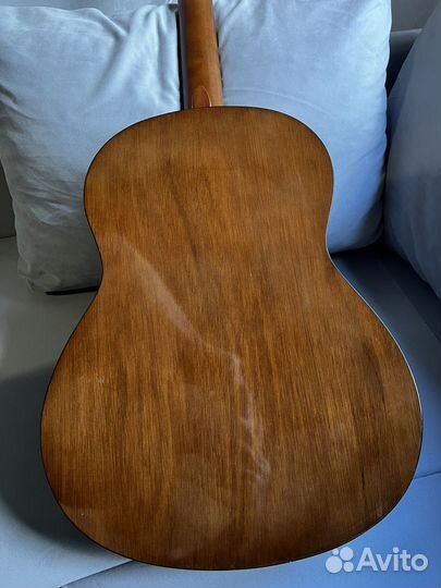 Гитара yamaha c40 с чехлом, подставкой и струнами