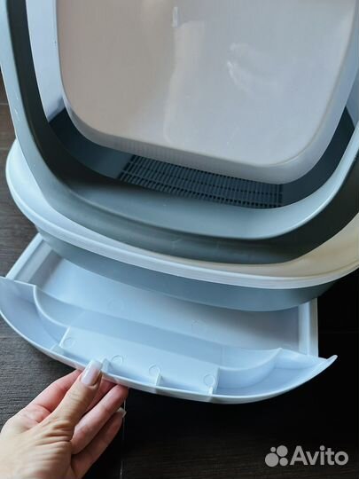 Закрытый кошачий туалет с выдвижным поддоном