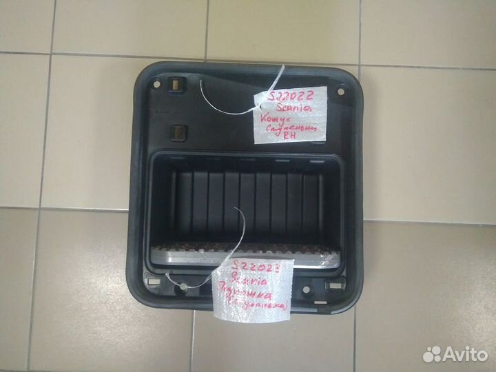 Scania 6 G-Serie Кожух ступеньки кабины правый